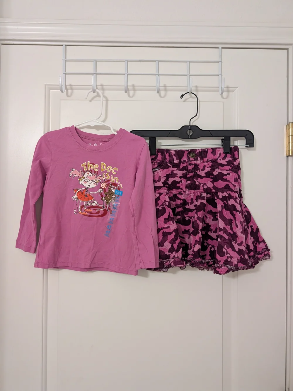 NWT Y2K Children's Place Girls 4T Pink Camo Skirt Graphic Tee Outfit Set